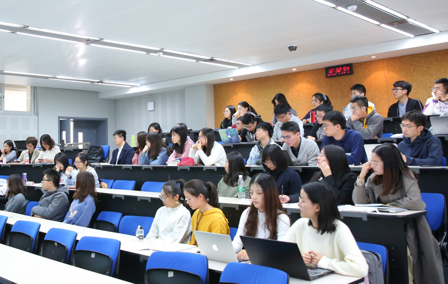  2019级新生，最近怎么样？