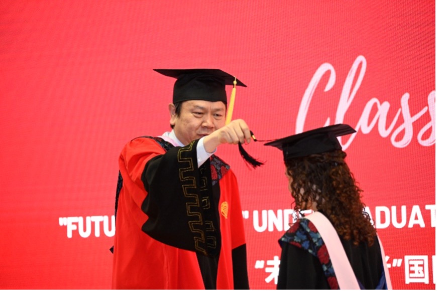 AF1996D2A6E7F99EAAD9FFE152E_40404ECF_1A210