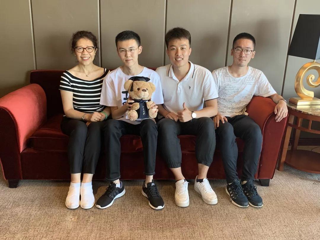 2DC23338E0A274FE51E7664112D_373757BF_1E681