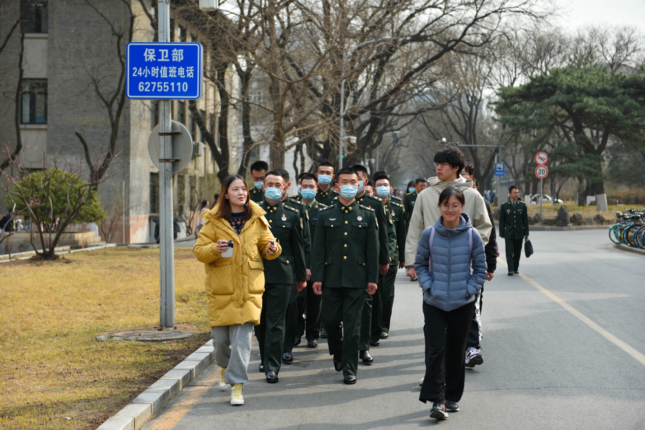 B717EFE6C82117FE5A704500375_075A82E6_78016