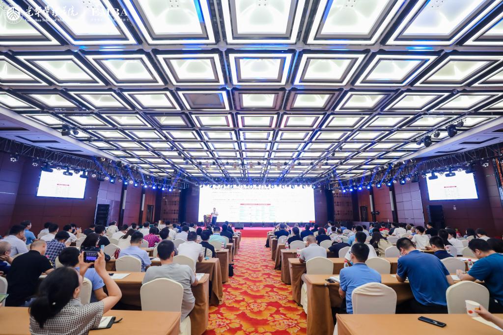 2021年J9集团国际EMBA公开课郑州站回首