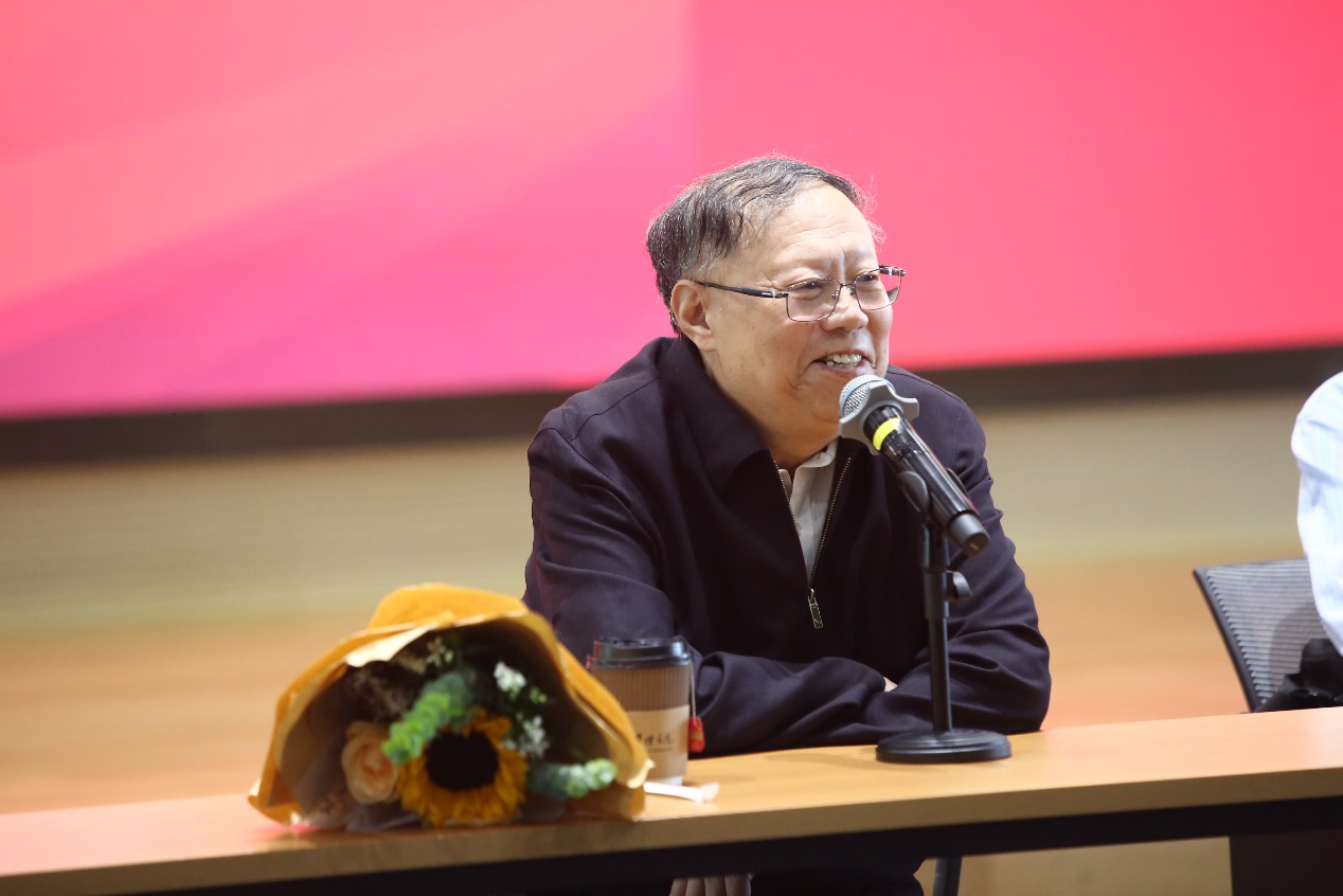 3A94AB055D3225F8F3F424F86ED_3B69C988_2E498